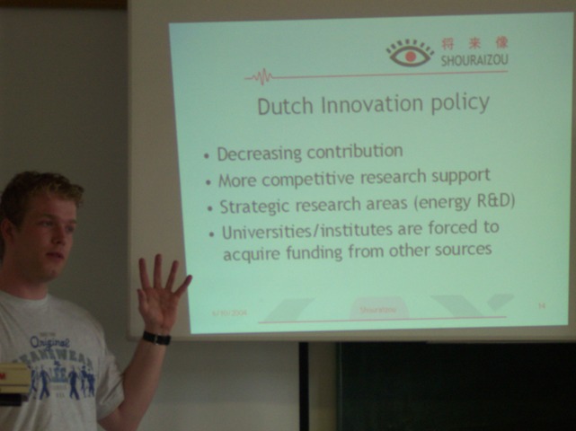 Not only consultants talk with their hands.